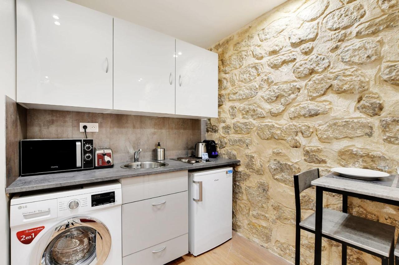 Freshly Renovated Apartment In The Heart Of Parigi Esterno foto